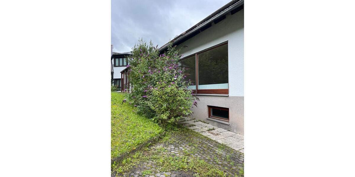 5 Zimmer Wohnung 140 qm mit Garten, befristet, auch WG gegeigt 5 zimmer