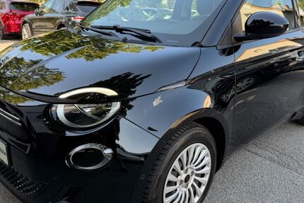 Fiat 500e 5.960 km 17.900 &euro; München 81243
