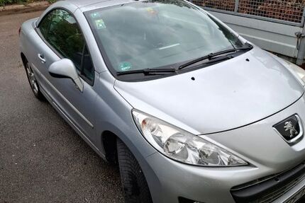 Peugeot 207 89.000 km 3.990 &euro; München 81827