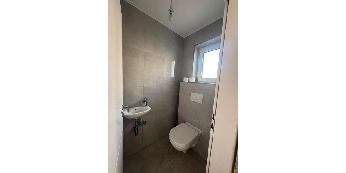 Reihenhaus Neufahrn bei Freising Mintraching-Grüneck - 7 Zimmer, 140 m&sup2;, 2.750&euro; | Angebot:26066116