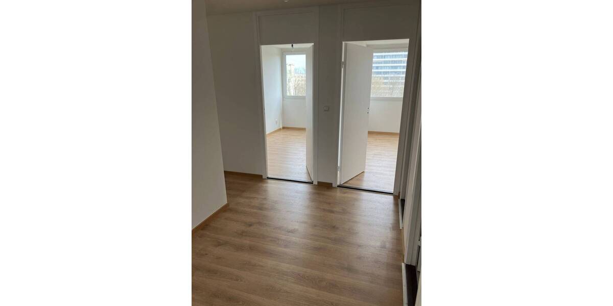 Etagenwohnung München Bogenhausen - 4 Zimmer, 89 m&sup2;, 1.950&euro; | Angebot:26154518