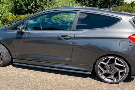 Ford Fiesta 125.000 km 13.800 &euro; Grünwald 82031