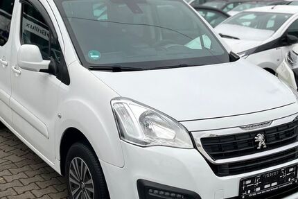Peugeot Partner 110.000 km 10.499 &euro; Muenchen 81825
