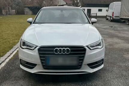 Audi A3 163.000 km 7.990 &euro; München 81927