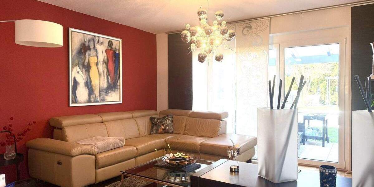 Hochwertige Doppelhaushälfte in Top-Lage mit Pool 5 zimmer