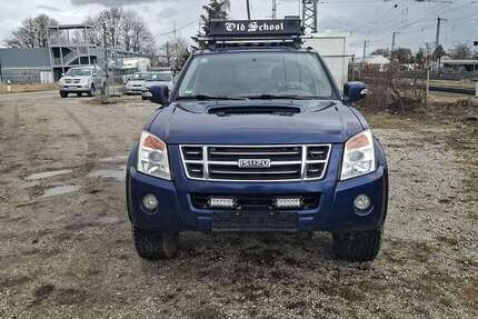 Isuzu D-Max 198.000 km 6.190 &euro; München 81829