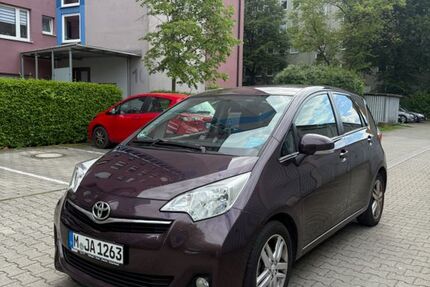Toyota Verso-S 177.000 km 8.299 &euro; München 80336