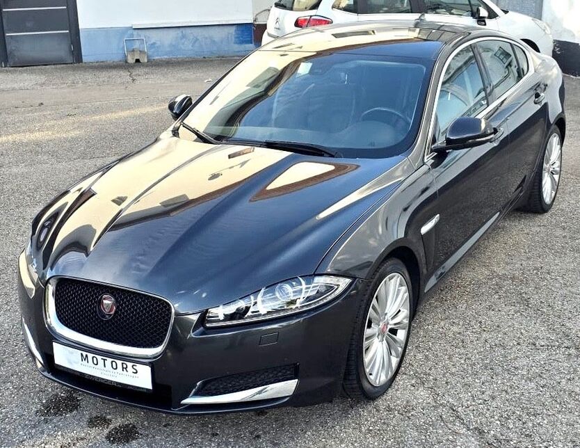 Jaguar XF 208.600 km 9.990 € Maisach 82216