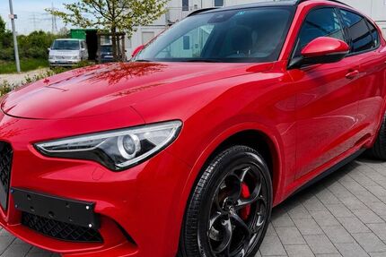Alfa Romeo Stelvio 133.000 km 31.990 &euro; Neuching 85467