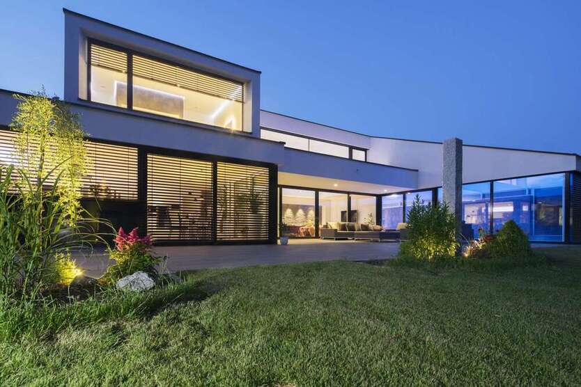 Haus zum Kaufen in Fürstenfeldbruck 4.120.000 € 341.74 m²