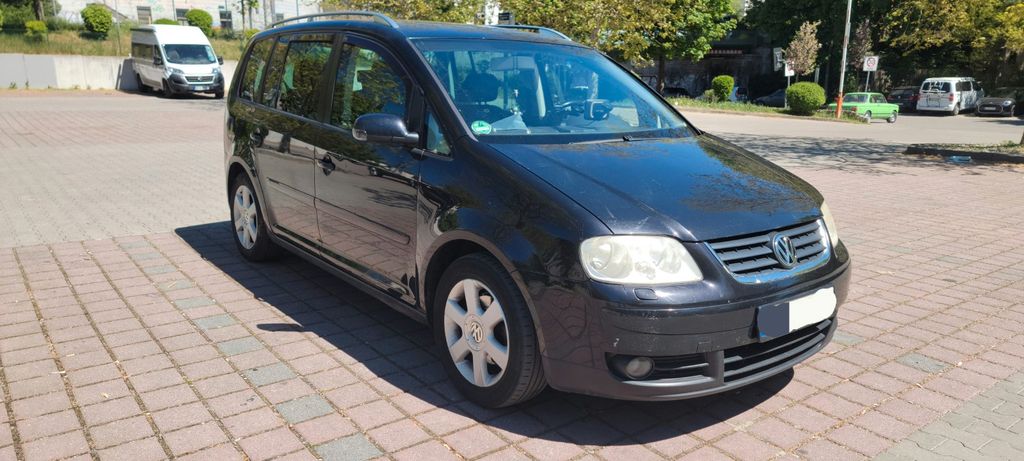 VW Touran 357.000 km 2.800 &euro; München 80336