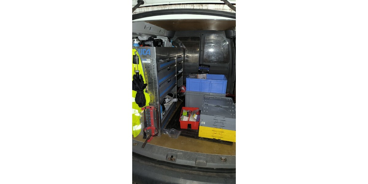 VW Caddy 166.000 km 2.450 &euro; München 80313