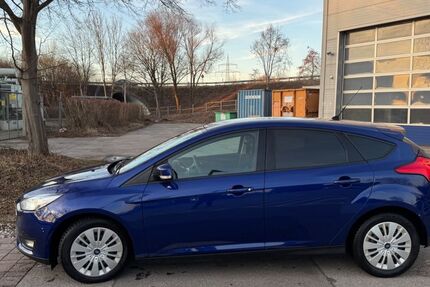 Ford Focus 92.291 km 5.800 &euro; München 81827