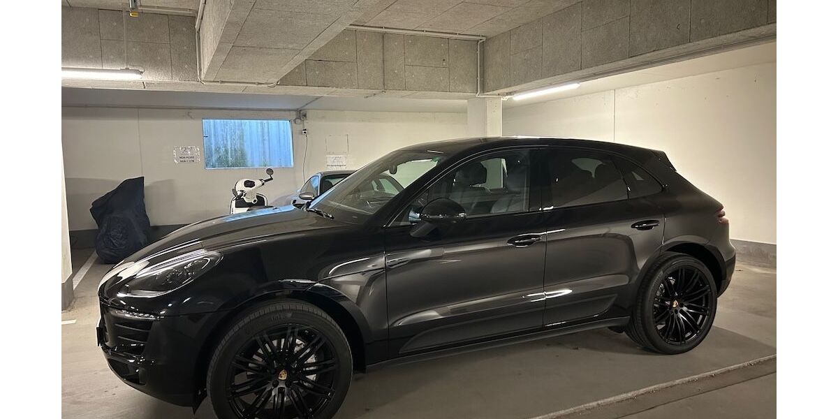 Porsche Macan 79.856 km 59.950 &euro; München 81737