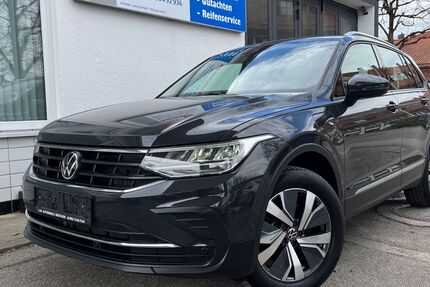 VW Tiguan 73.000 km 25.999 &euro; München 81245