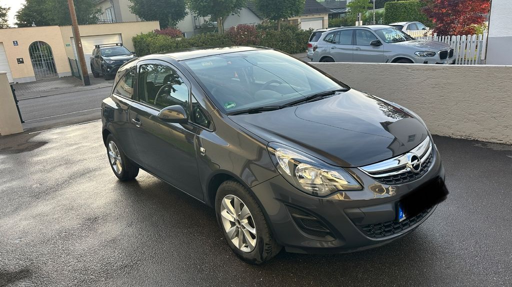 Opel Corsa 92.000 km 5.400 &euro; München 80809