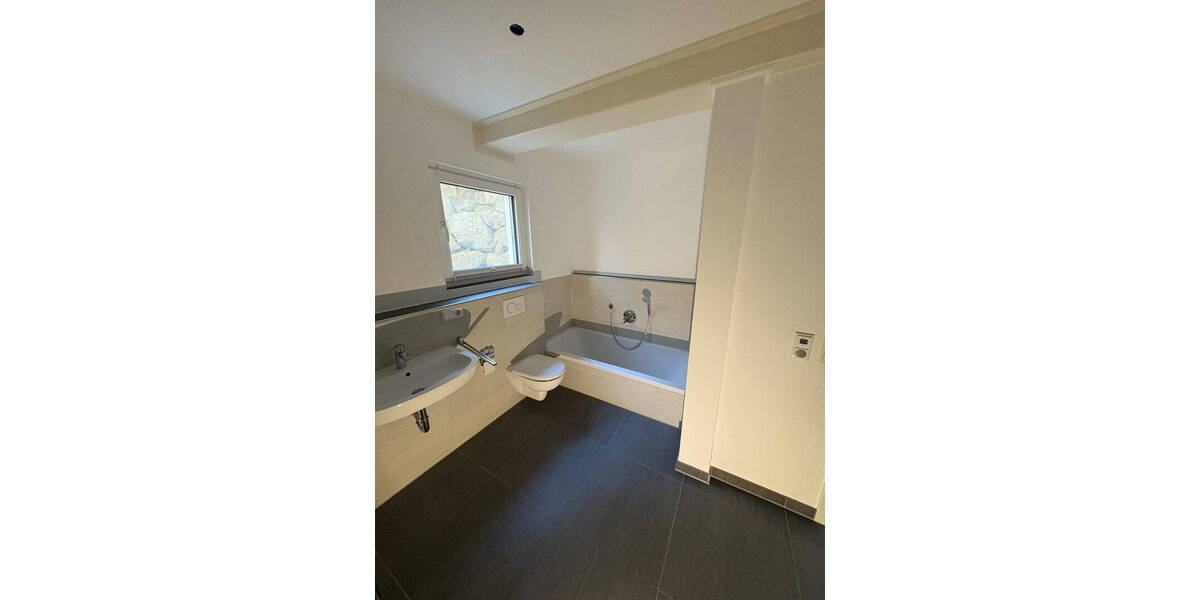 Etagenwohnung Gauting OT-Oberbrunn Oberbrunn - 3 Zimmer, 123 m&sup2;, 1.790&euro; | Angebot:26089476