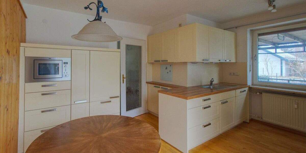 Provisionsfrei - Doppelhaushälfte mit traumhaftem Garten in absolut ruhiger Lage in Großhadern 3 zimmer