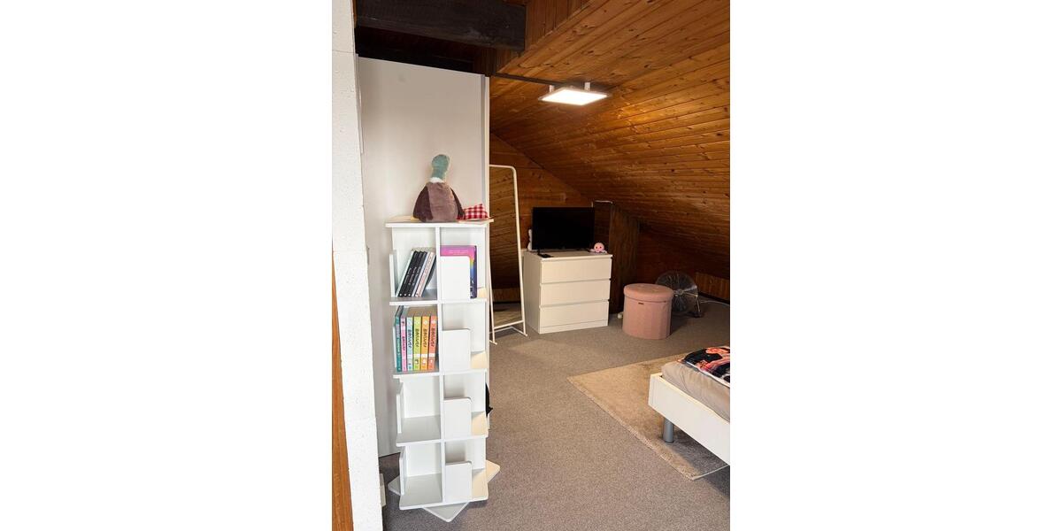 Dachgeschoßwohnung Hebertshausen - 2 Zimmer, 75 m&sup2;, 950&euro; | Angebot:26664847