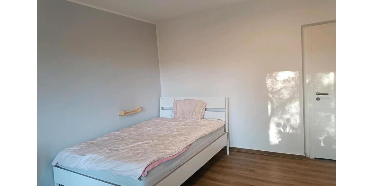 Etagenwohnung Röhrmoos - 1 Zimmer, 16 m&sup2;, 700&euro; | Angebot:26329476