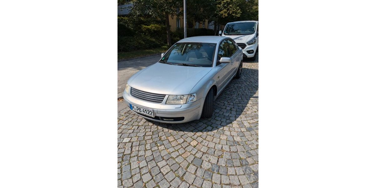 VW Passat 215.000 km 3.900 &euro; München 80807
