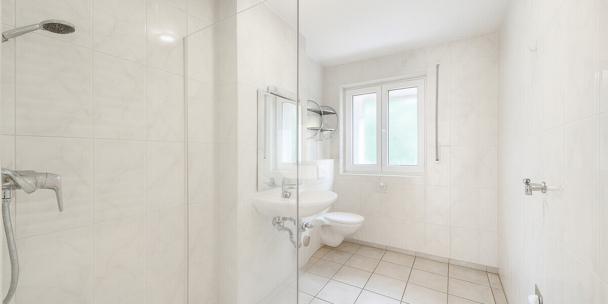 WINDISCH IMMOBILIEN - Schöne Garten-Maisonette Wohnung in 4 Parteien Haus in ruhiger, begehrter Lage - Erdgeschoßwohnung Gröbenzell | Angebot:23245876