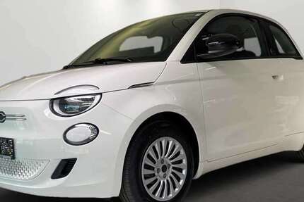 Fiat 500 2.000 km 29.590 &euro; München 80339