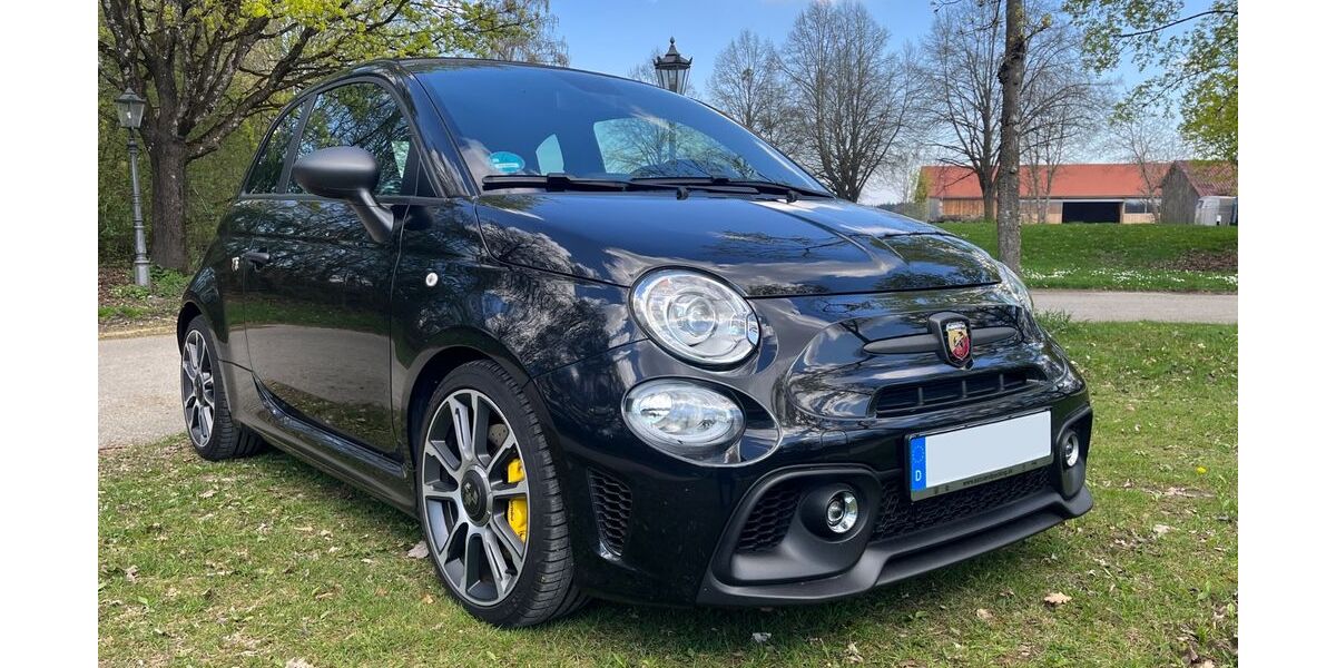 Abarth 695C 13.500 km 34.490 &euro; Starnberg 82319