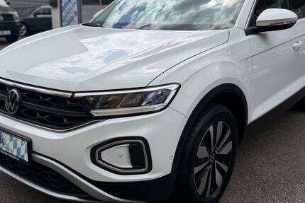 VW T-Roc 73.216 km 22.899 &euro; München 81549