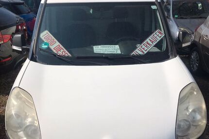 Opel Combo 99.516 km 3.500 &euro; München 81243