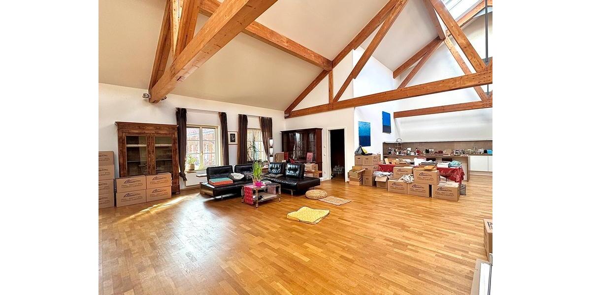 Dachgeschoßwohnung Oberpframmern - 3.5 Zimmer, 225 m&sup2;, 2.900&euro; | Angebot:26165292