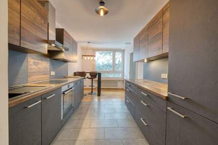 Familienfreundliche 3-Zimmer-Wohnung, Innenhoflage & TG-Stellplatz - modernisiert & sofort verfügbar 3 zimmer