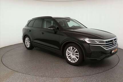 VW Touareg 36.174 km 54.880 € Garching 85748