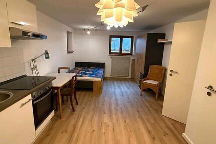 Neu sanierte 30qm Einliegerwohnung, vollmöbiliert zimmer