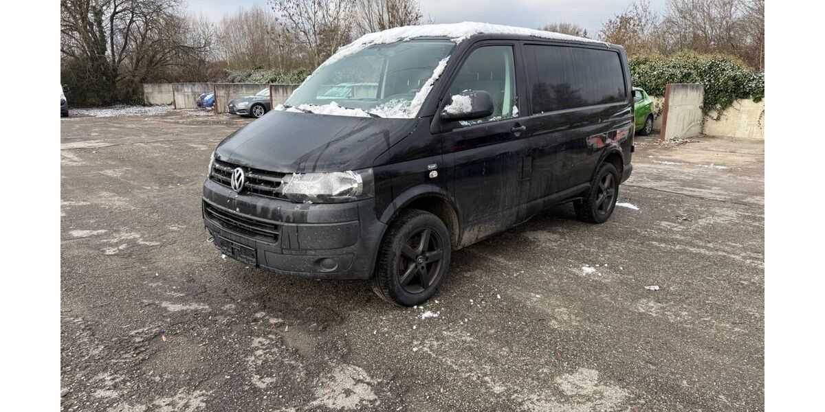 VW T5 Transporter 215.265 km 5.999 &euro; München 81245