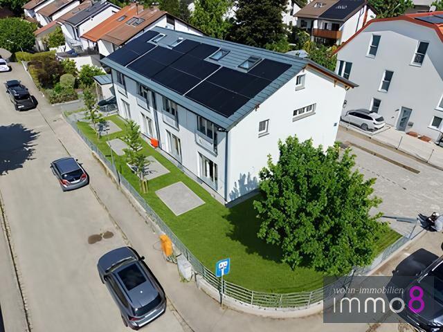 Reihenhaus München Allach-Untermenzing - 4 Zimmer, 113 m&sup2;, 2.950&euro; | Angebot:26624122