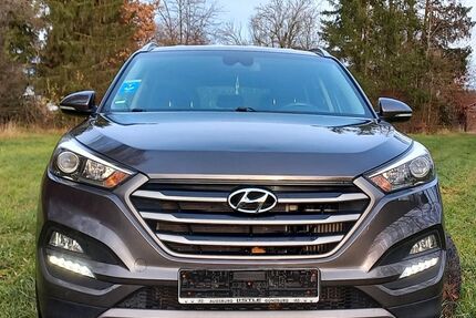 Hyundai TUCSON 155.000 km 13.500 € Gilching/Hüll 82205
