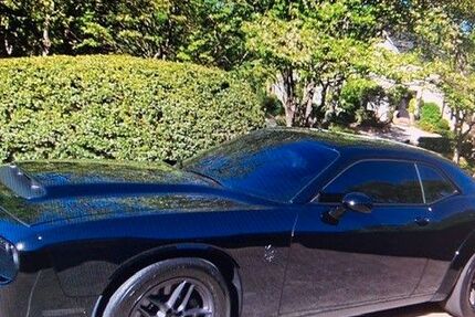 Dodge Challenger 4.900 km 199.500 &euro; München 81677