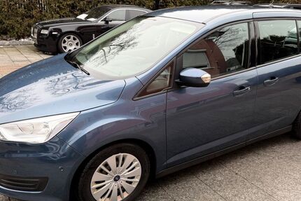 Ford C-Max 122.000 km 8.980 &euro; München 81827