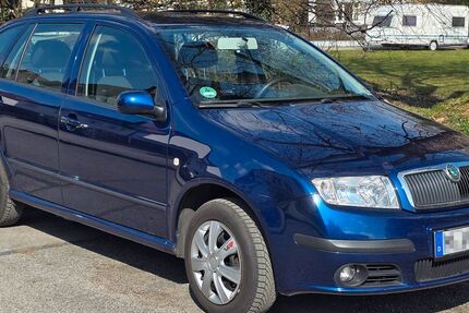Skoda Fabia 128.160 km 2.000 &euro; München 80686