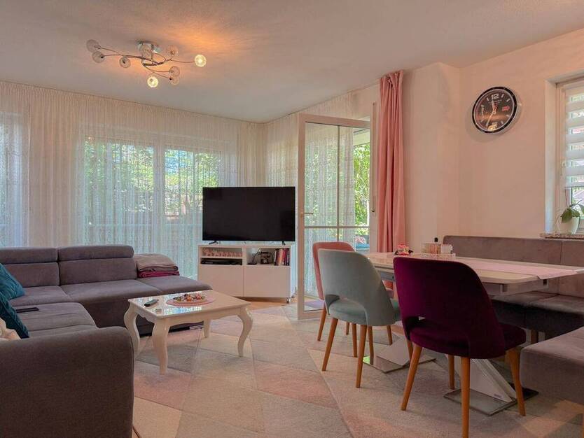 *** schöne 4-Zimmer-GartenWohnung in ruhiger und idyllischer Lage in Aubing mit Stellplatz ***