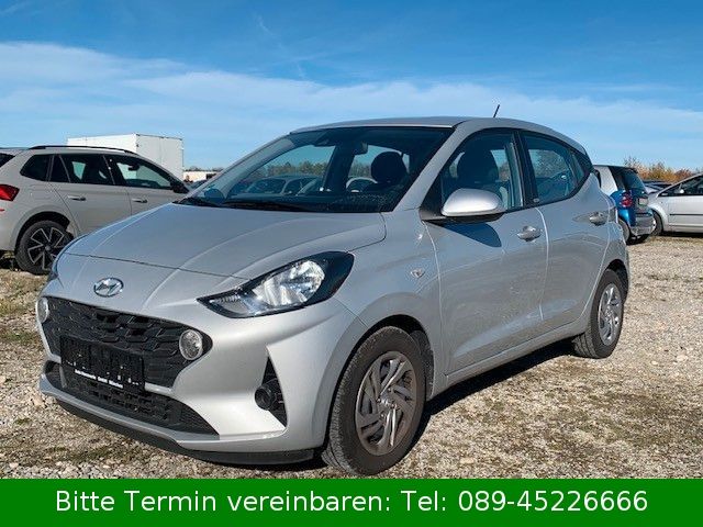 Hyundai i10 16.839 km 11.990 &euro; München 81827