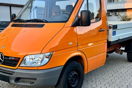 Mercedes-Benz Sprinter 25.542 km 9.900 &euro; Gröbenzell 82194