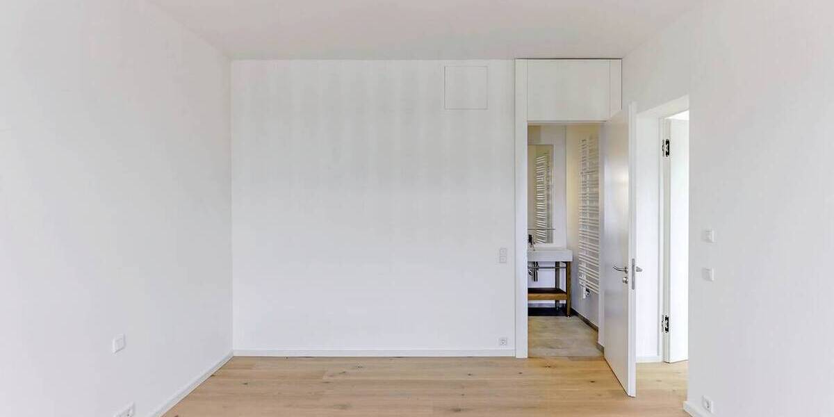 Etagenwohnung München Bogenhausen - 3 Zimmer, 149 m&sup2;, 4.440&euro; | Angebot:26657529