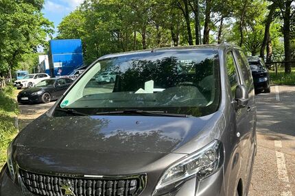 Peugeot Expert 77.250 km 15.999 &euro; München 81737