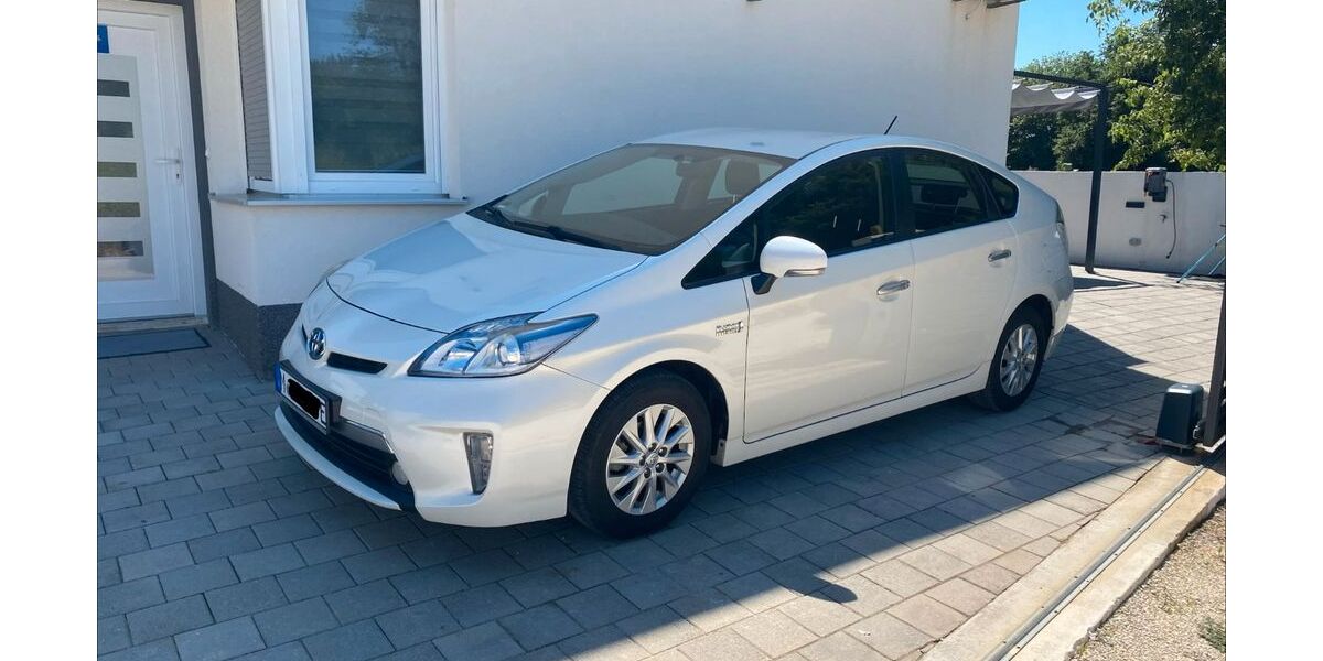 Toyota Prius 99.000 km 15.000 &euro; Unterschleißheim 85716