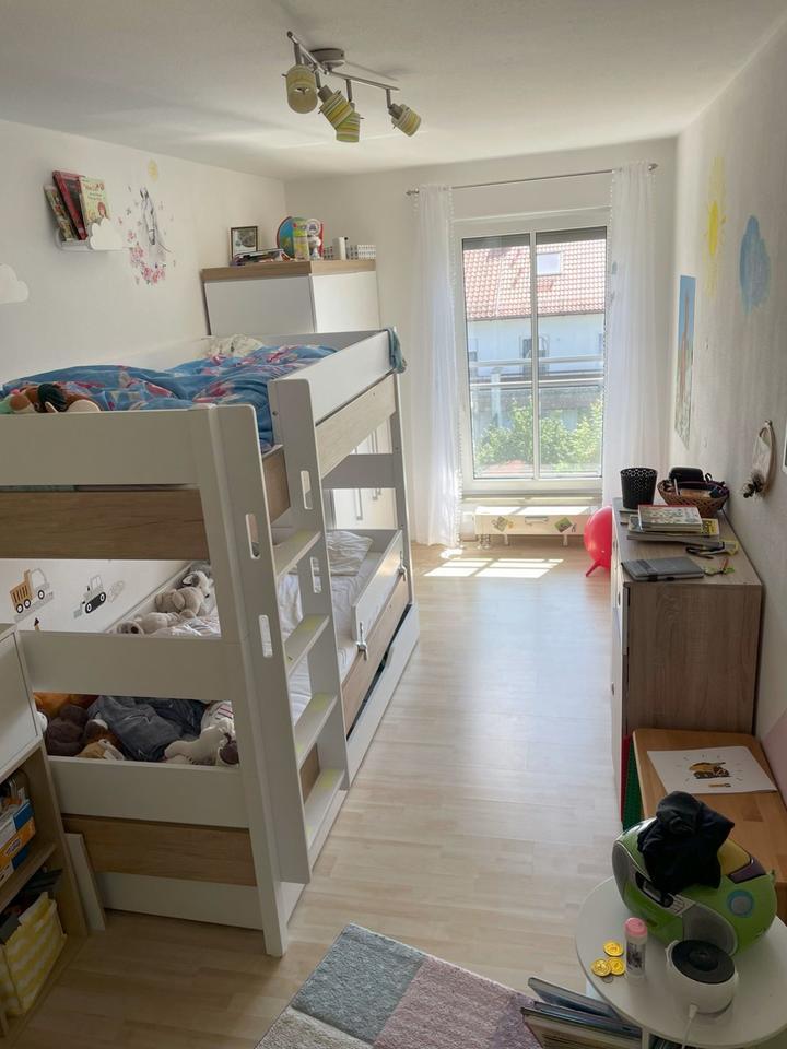 Gepflegte 3-Zimmer-Wohnung mit zwei Balkonen in ruhiger Lage