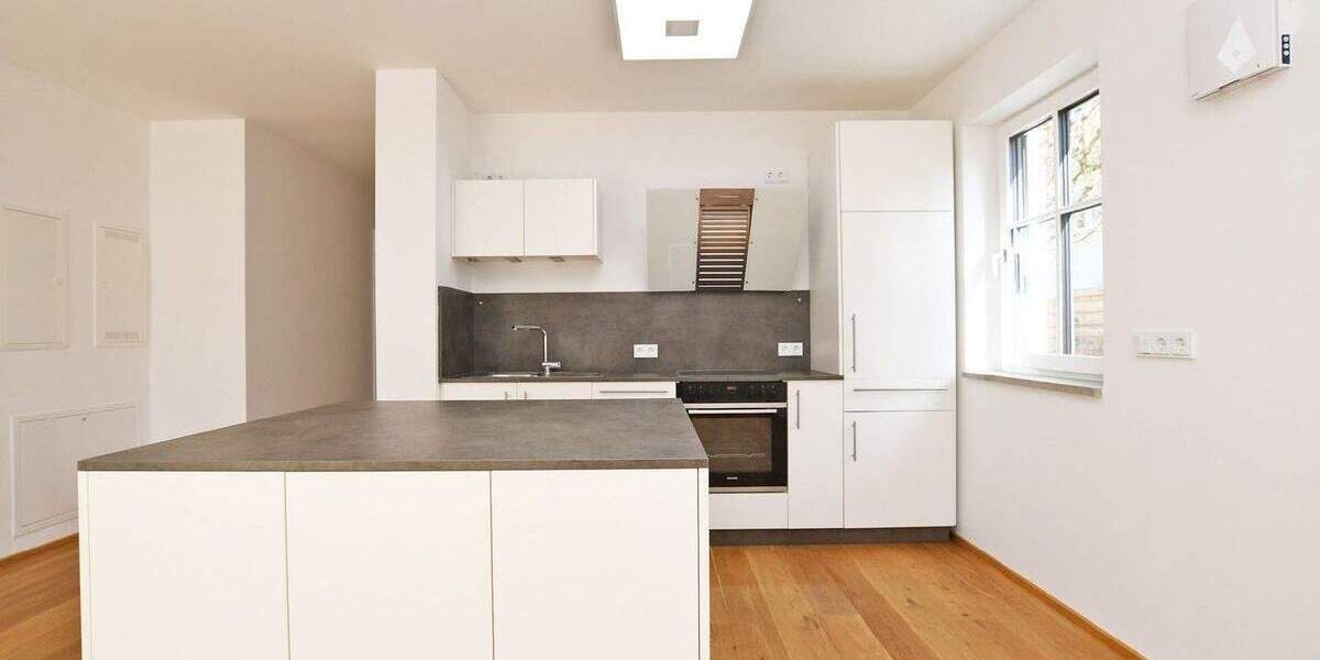 Etagenwohnung München Thalk.Obersendl.-Forsten-Fürstenr.-Solln - 3 Zimmer, 97 m&sup2;, 2.250&euro; | Angebot:25895961