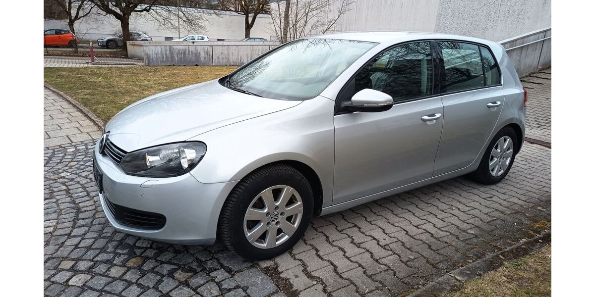 VW Golf 89.997 km 6.700 &euro; München 80935