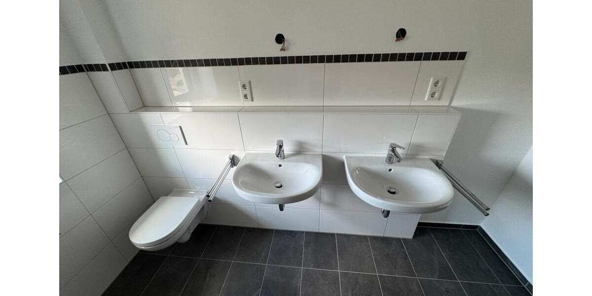 Dachgeschoßwohnung Kirchheim bei München - 3 Zimmer, 93 m&sup2;, 1.990&euro; | Angebot:24762321